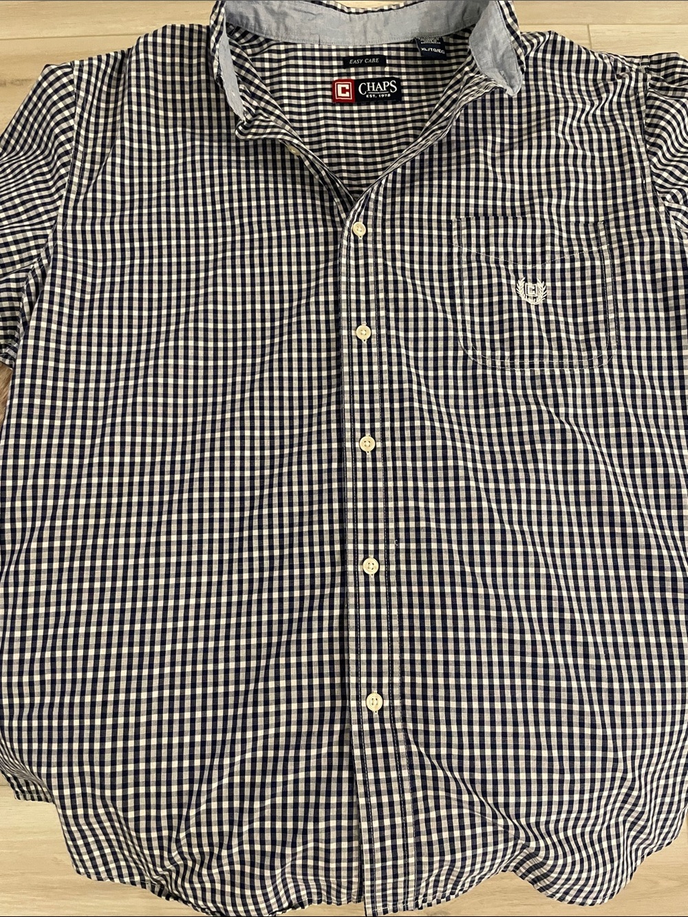 Chaps Men’s Navy & White Gingham Button-Down Shirt